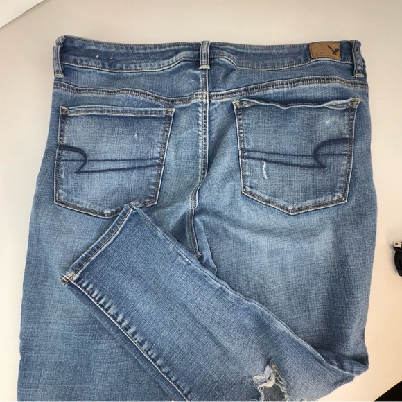 AEO Women’s Mid Rise Jegging Ankle Jean Destructed Size 16 Short - Picture 13 of 17